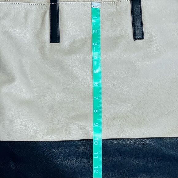 Clever Carriage Company Large Leather Tote New with Tags - Picture 6 of 10